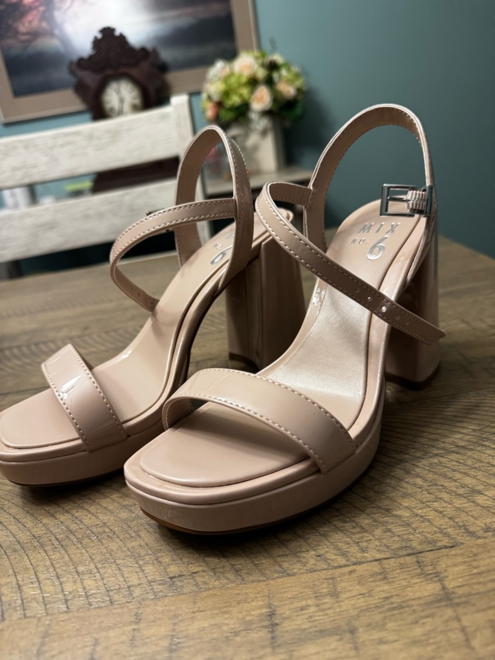 Mix no. 6 size 6W Chunky Nude Platform heels